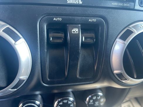 Used 2014 Jeep Wrangler Sahara w/ Dual Top Group AWD/4WD image 14