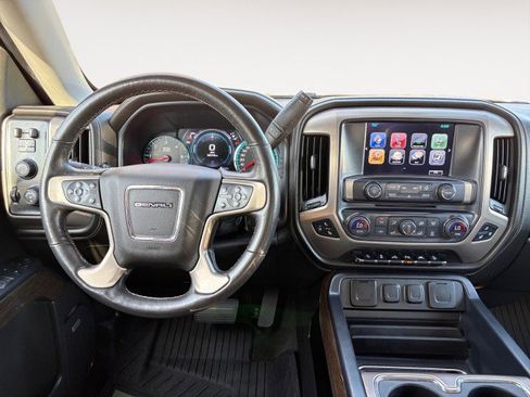 Used 2018 GMC Sierra 1500 Denali image 2