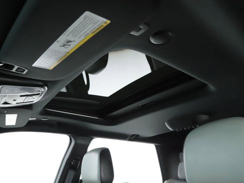 Used 2021 Dodge Durango R/T w/ Tow 'N Go Package image 18