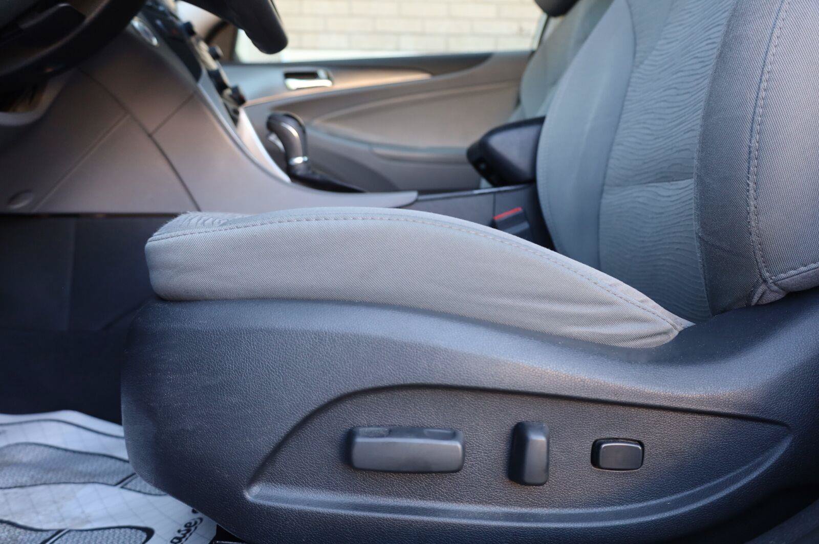 Used 2012 Hyundai Sonata Hybrid FWD image 18