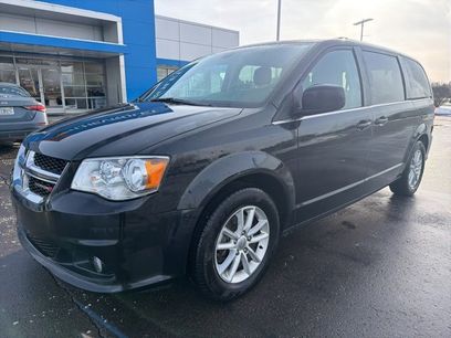 Used 2019 Dodge Grand Caravan SXT w/ Driver Convenience Group