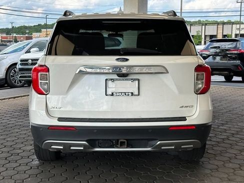 Used 2023 Ford Explorer XLT w/ Equipment Group 202A AWD/4WD image 5