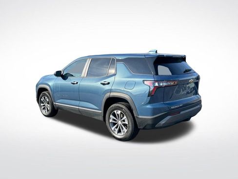 Used 2025 Chevrolet Equinox LT image 3