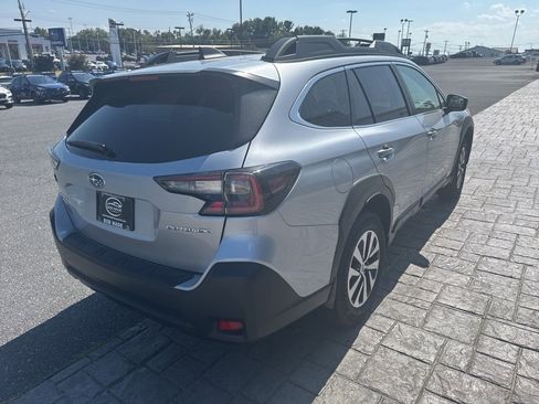New 2025 Subaru Outback Premium image 9