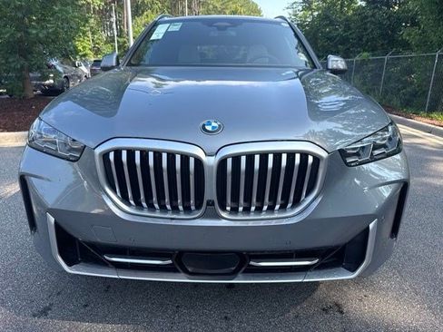 Used 2026 BMW X5 xDrive40i w/ Climate Comfort Package AWD/4WD image 2
