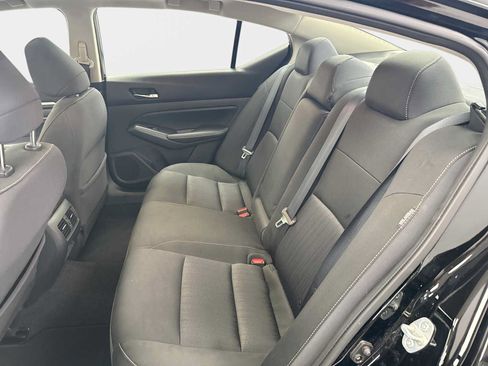 Used 2019 Nissan Altima 2.5 SV FWD image 23