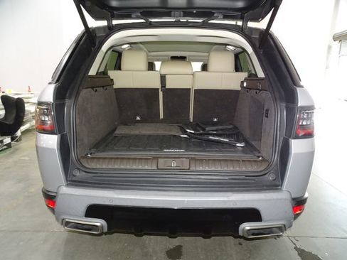 Used 2018 Land Rover Range Rover Sport SE AWD/4WD image 15