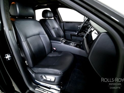 Used 2011 Rolls-Royce Ghost RWD image 32