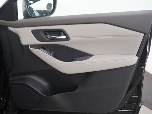 Certified 2026 Nissan Rogue Dark Armor AWD/4WD image 12