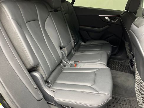 Used 2022 Audi Q8 Prestige w/ Prestige Package AWD/4WD image 22
