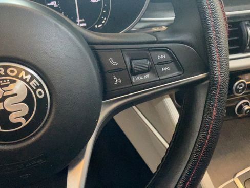 Used 2019 Alfa Romeo Stelvio Ti w/ Nero Edizione AWD/4WD image 22