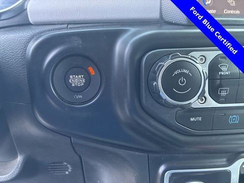 Used 2022 Jeep Wrangler Unlimited Sahara image 15