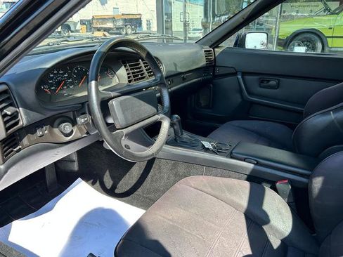 Used 1988 Porsche 944 Coupe image 10