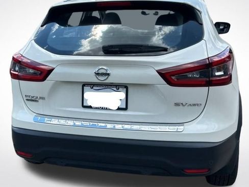 Used 2021 Nissan Rogue Sport SV AWD/4WD image 11