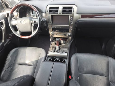 Used 2014 Lexus GX 460 w/ Premium Package AWD/4WD image 26