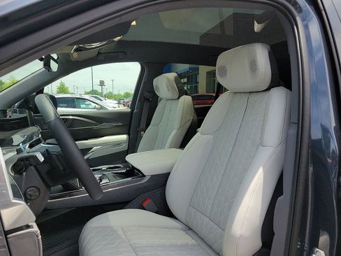 New 2025 Cadillac Escalade IQ Sport 1 w/ LPO, ONYX Package AWD/4WD image 12
