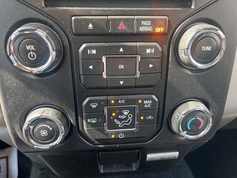 Used 2014 Ford F150 XLT w/ Equipment Group 302A Luxury image 28