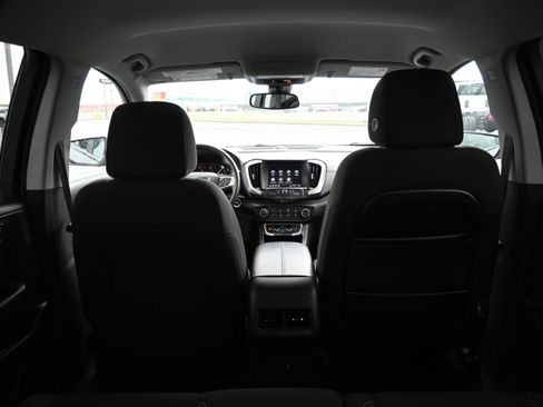 Used 2023 GMC Terrain SLE image 14