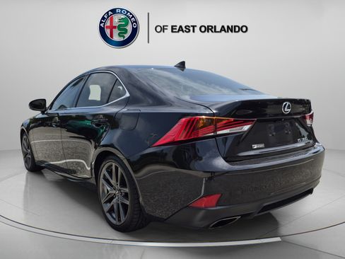 Used 2019 Lexus IS 300 F Sport w/ F Sport Package RWD image 5