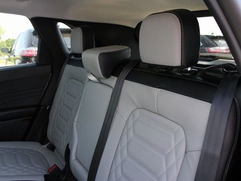 New 2024 Ford Escape SE w/ PHEV Premium Package image 13