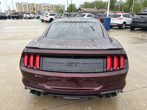 Used 2018 Ford Mustang GT w/ Black Accent Pkg RWD image 5