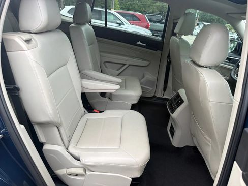 Used 2023 Volkswagen Atlas SE w/ Panoramic Sunroof Package FWD image 20