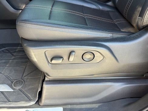 Used 2024 Chevrolet Silverado 2500 High Country w/ High Country Premium Package AWD/4WD image 15