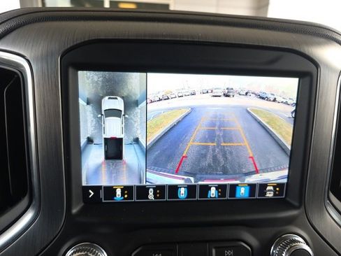 Used 2022 GMC Sierra 3500 Denali w/ Denali Black Diamond Edition image 35