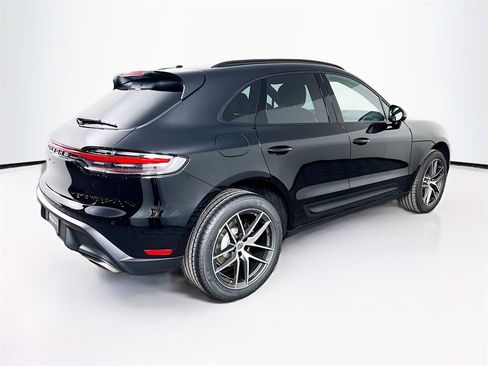 New 2026 Porsche Macan image 9
