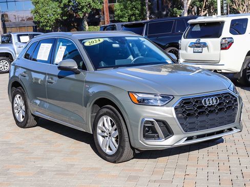 Used 2024 Audi Q5 2.0T Premium image 3