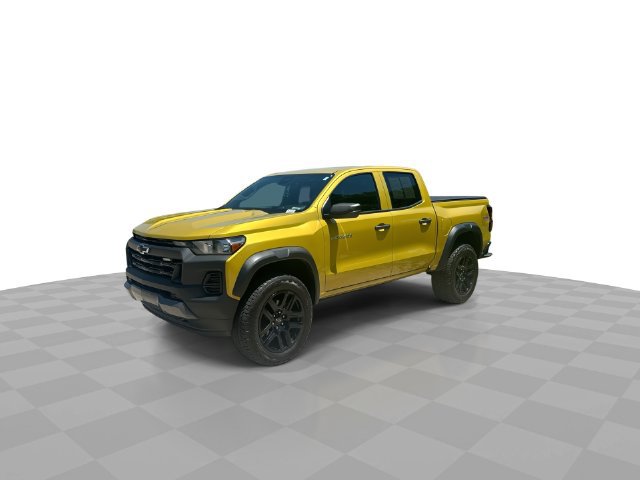 Used 2024 Chevrolet Colorado Trail Boss w/ Advanced Trailering Package AWD/4WD image 4