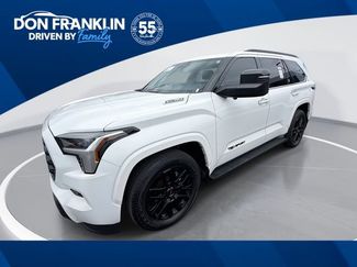 Used 2023 Toyota Sequoia SR5 w/ SR5 Premium Package AWD/4WD video 1