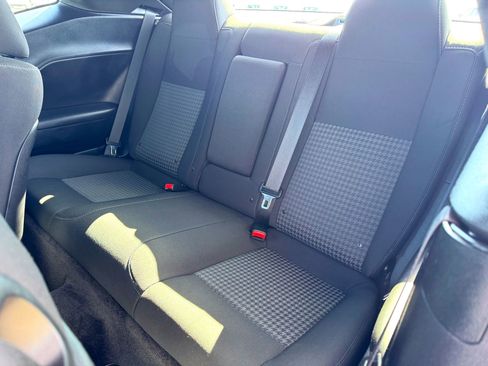 Used 2018 Dodge Challenger R/T image 22