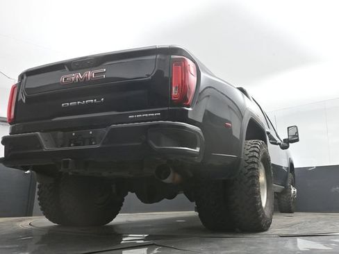 Used 2023 GMC Sierra 3500 Denali w/ Denali Ultimate Package AWD/4WD image 35