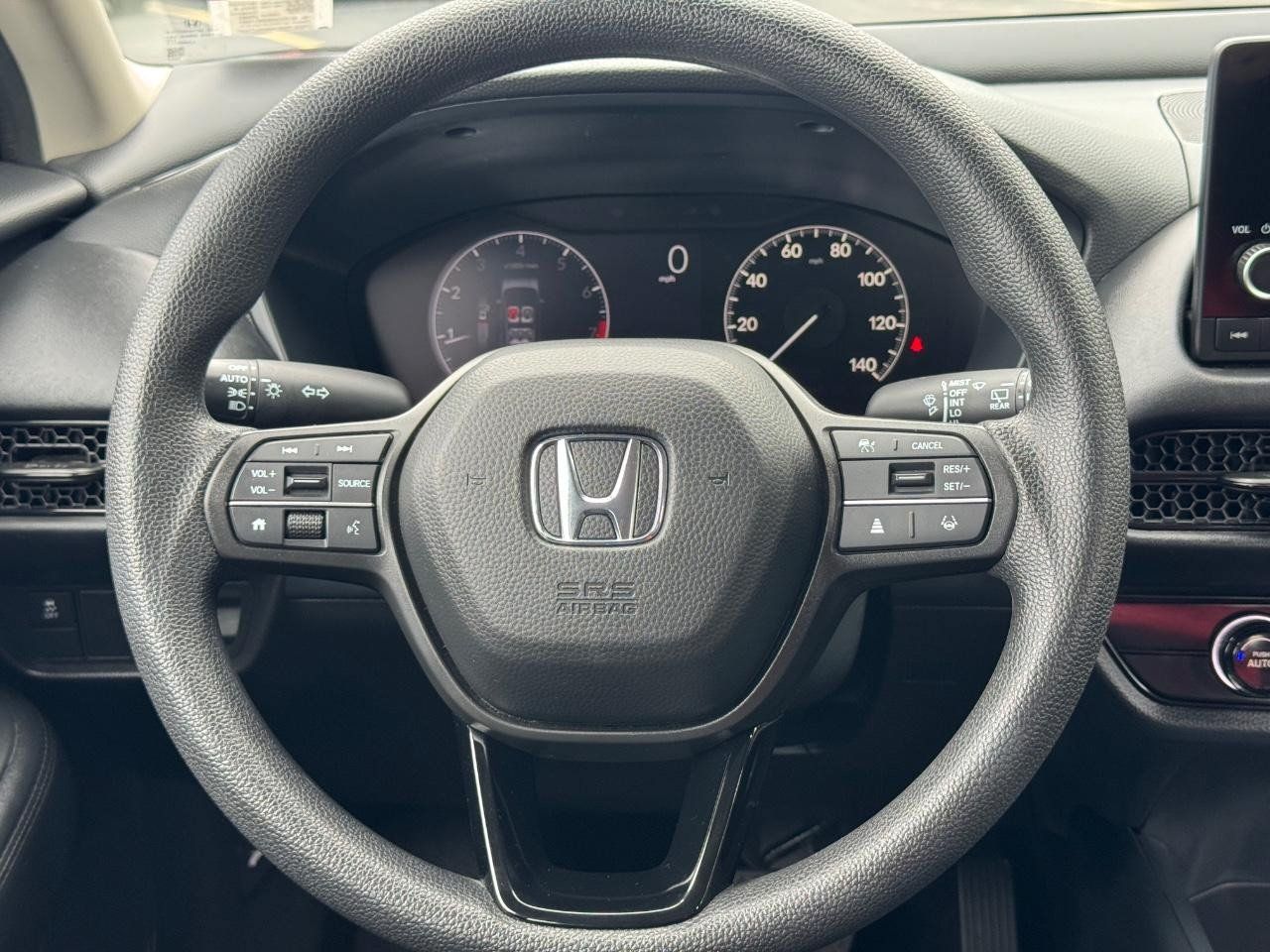 Certified 2025 Honda HR-V LX image 13
