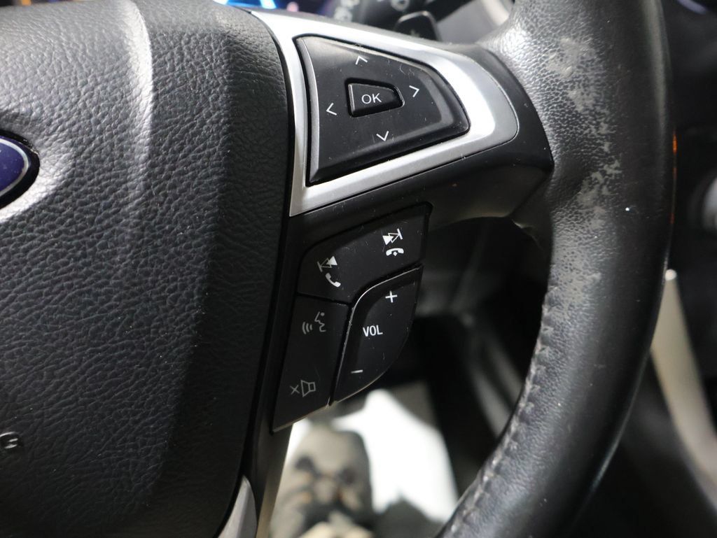 Used 2015 Ford Edge SEL AWD/4WD image 33