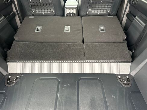 New 2025 Ford Bronco Badlands image 15