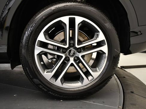 Used 2025 Audi Q5 Premium w/ Convenience Package AWD/4WD image 14