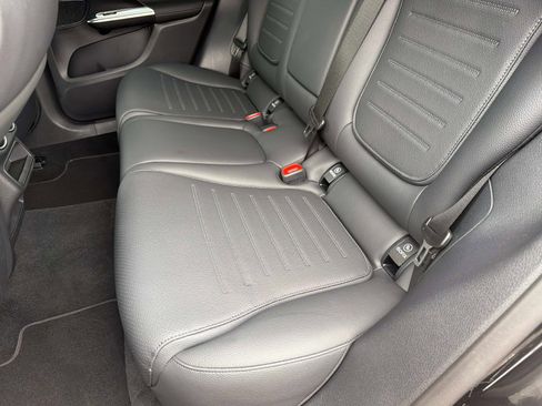 Certified 2026 Mercedes-Benz GLC 300 image 13