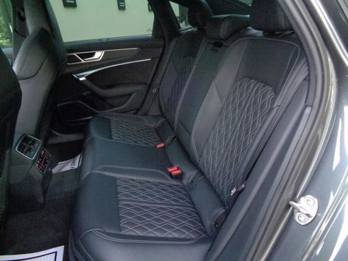 Used 2022 Audi S6 Premium Plus AWD/4WD image 17