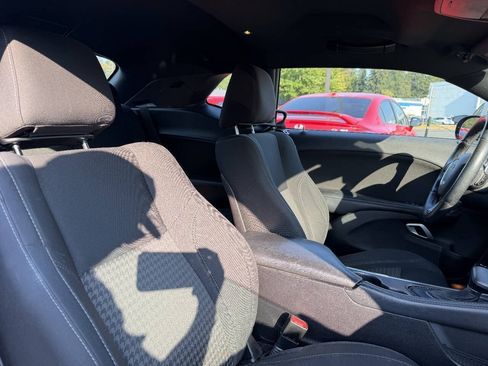 Used 2016 Dodge Challenger SXT w/ Blacktop Package RWD image 10