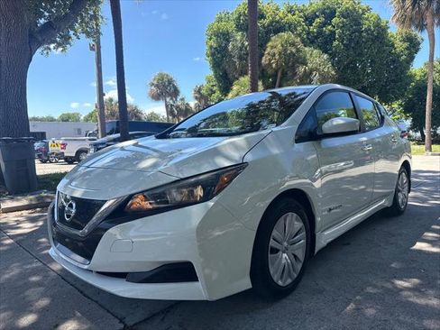 Used 2019 Nissan Leaf S FWD image 2