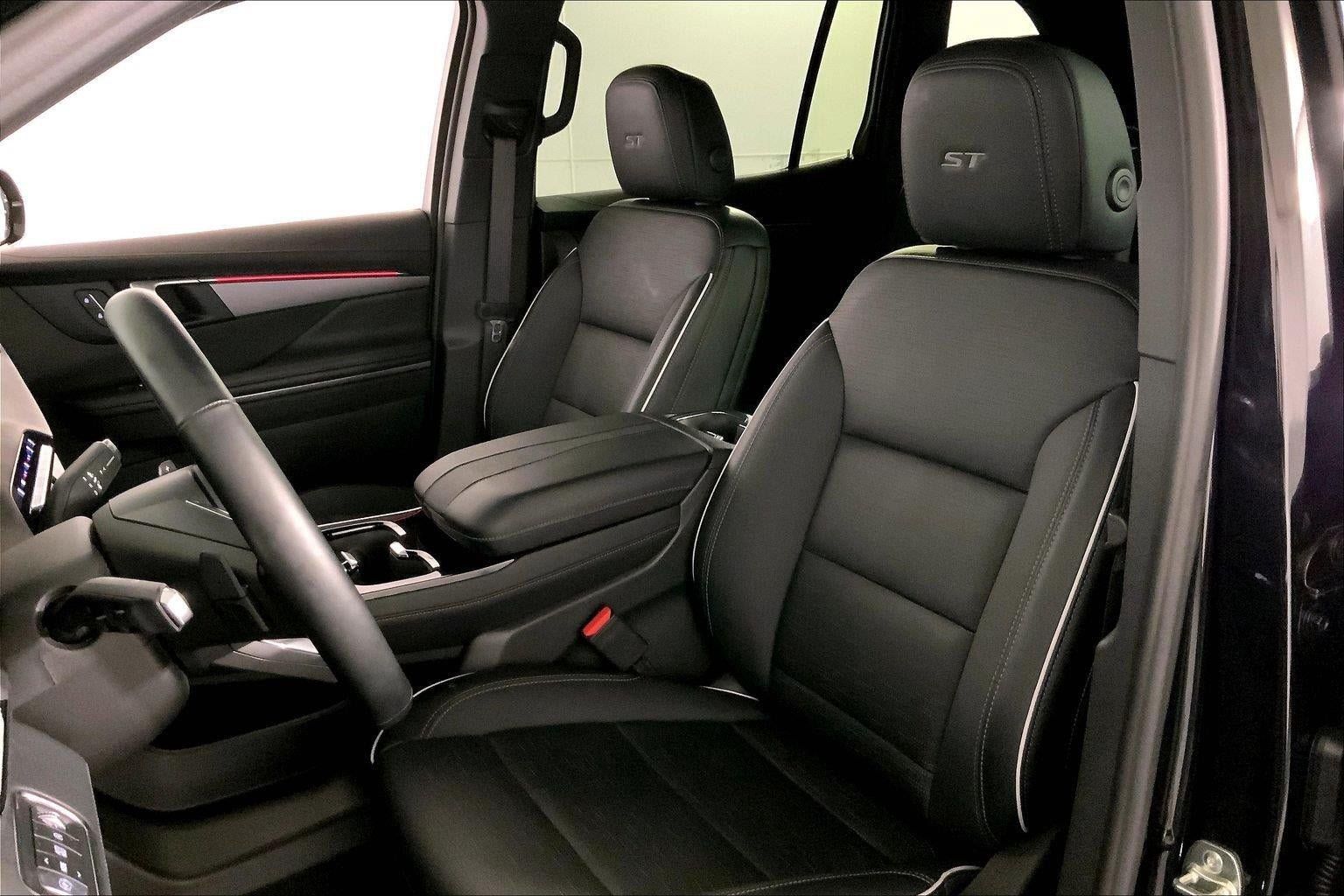 Used 2026 Buick Enclave Sport Touring FWD image 22