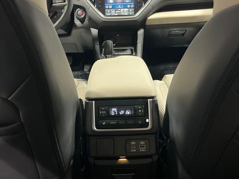 Certified 2025 Subaru Ascent Limited w/ Popular Package #2 AWD/4WD image 38