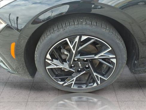 Used 2025 Kia K5 GT-Line w/ GT-Line Premium Package AWD/4WD image 13