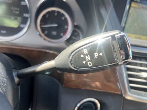 Used 2011 Mercedes-Benz E 350 BlueTEC Sedan image 26