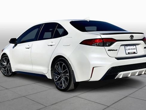 Used 2021 Toyota Corolla XSE image 11