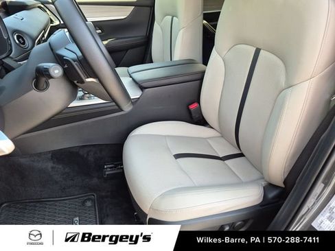 Certified 2025 MAZDA CX-90 3.3 Turbo w/ Premium Sport Pkg AWD/4WD image 12