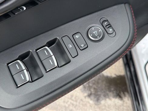 Certified 2025 Acura ADX A-Spec image 18