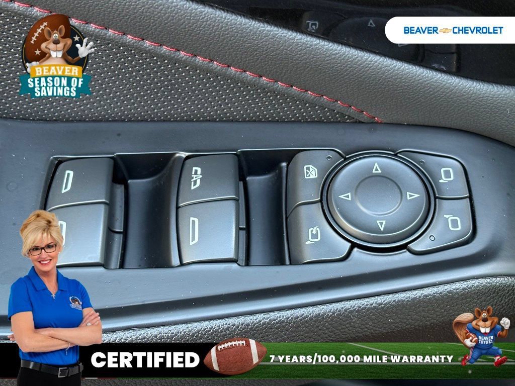 Used 2023 Chevrolet Traverse RS AWD/4WD image 39